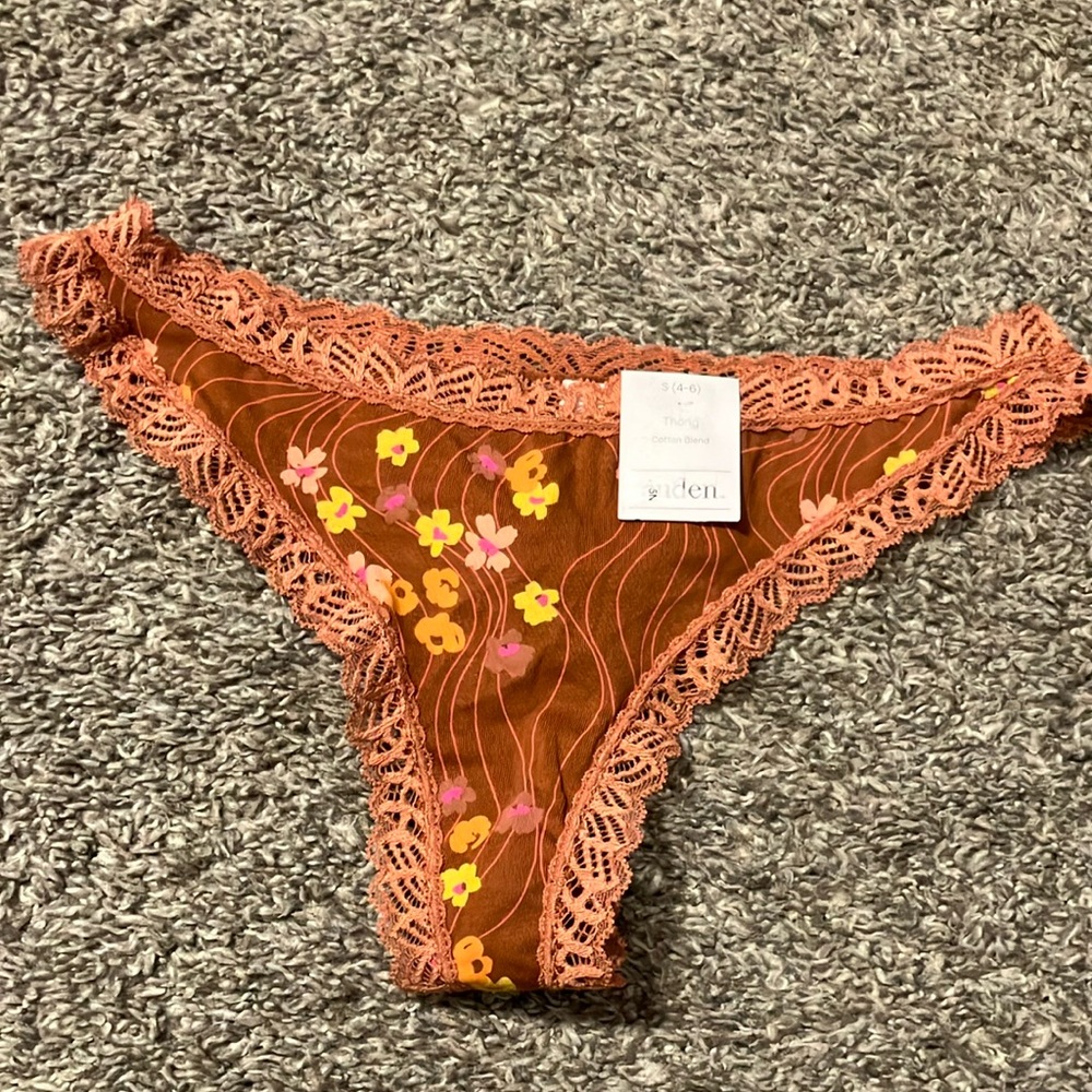 NWT Auden Thong Panty size Small